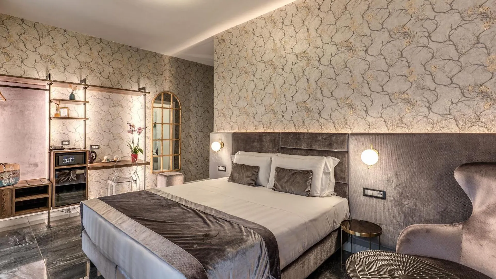 Apollo Boutique Hotel Roma 4*,  Italia